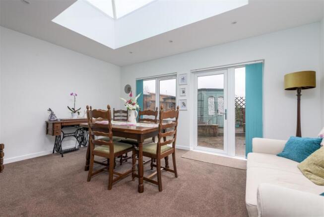 Dining/Sun Room