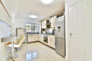 4, Whitehead Street, Manchester M34 5HH