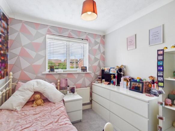 4 bed Detached for sale Image 8