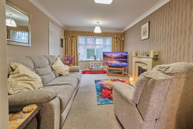 Milfoil Close  15.jpg