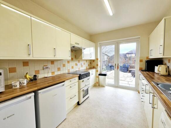 3 bed Semi-Detached for sale Image 9
