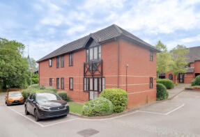 46, Balfour Court, Station Road, Harpenden AL5 4XT