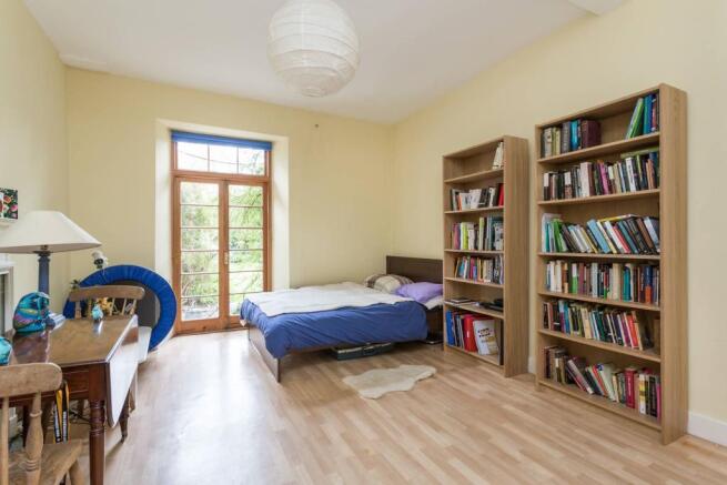 Double Bed 4