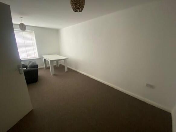 Lounge T202609071214.jpg