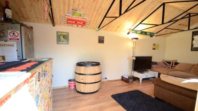 Garage/Conversion 1A