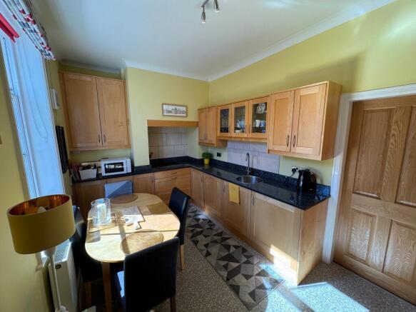 4 bed Terraced for sale Image 4