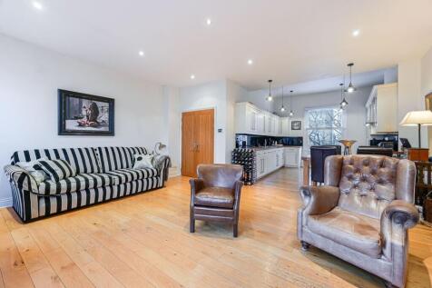 Kempsford Gardens, Earls Court, London, SW5