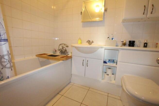 Bathroom.JPG