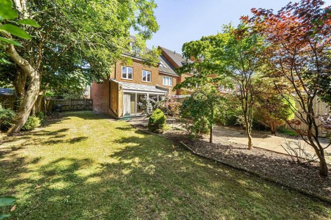 Halton Road, Kenley, CR8 photo 4