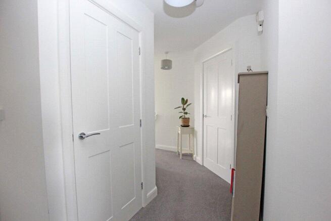 2 bed Apartment for sale Image 9