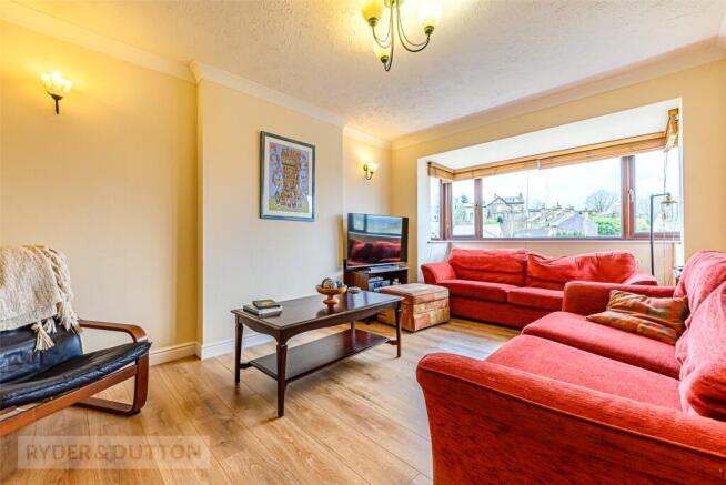 5 bed Detached for sale Image 6