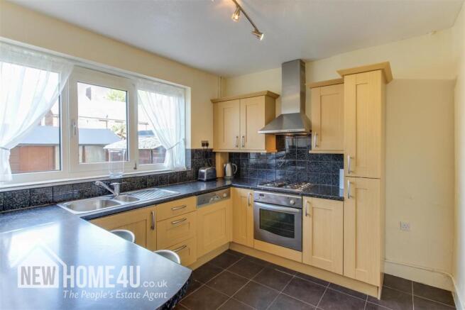 KITCHEN: