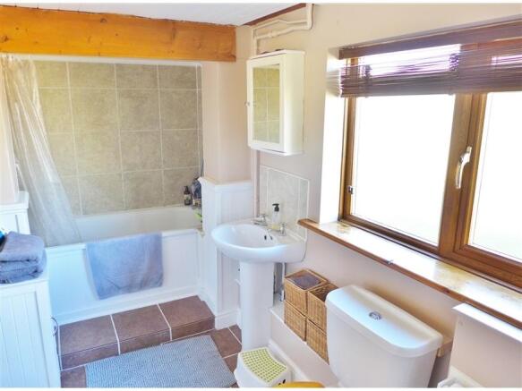 Photo 11