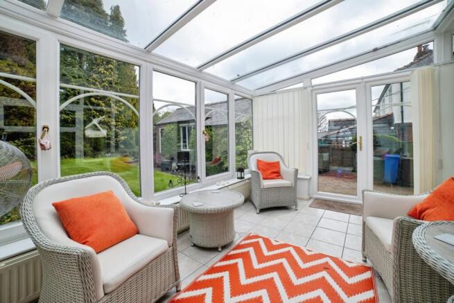 4 bed Semi-Detached for sale Image 12