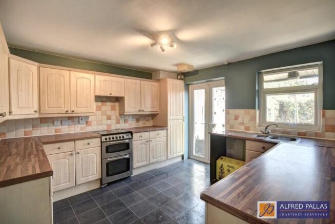 Maypole Close, Southwick photo 4