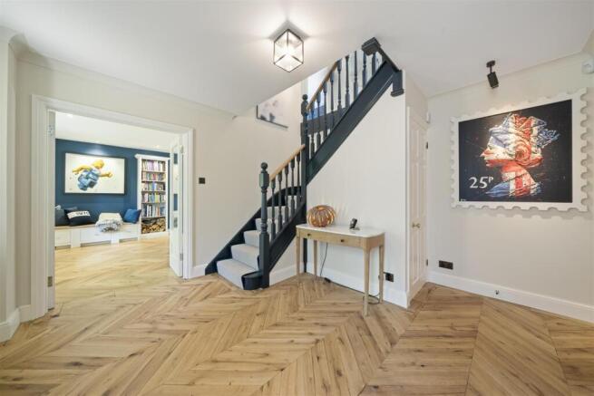 Brackley KT10-008.jpg