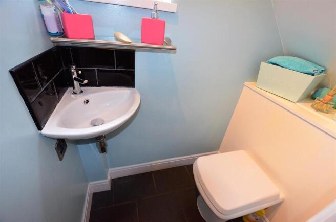 Guest Cloak Room/WC