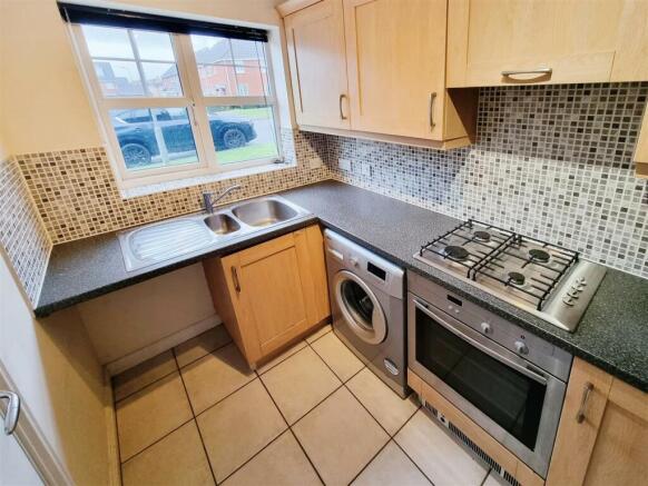 www.primechoiceproperties.co.uk-rushden estate age