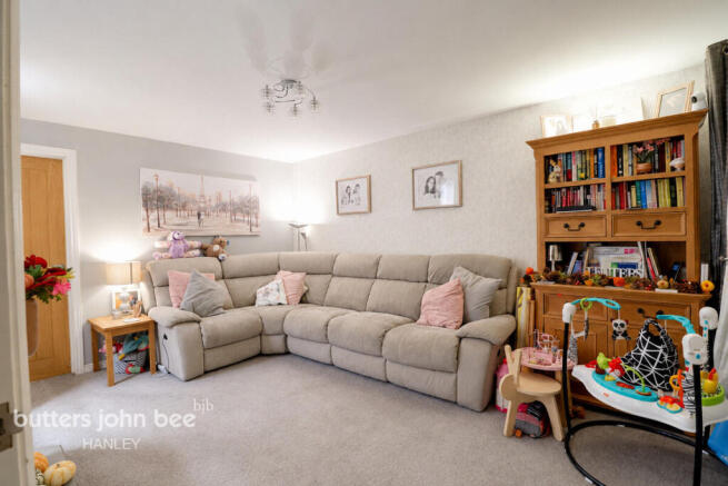 Hollinwood Close, Norton Heights, ST6 8FL photo 4