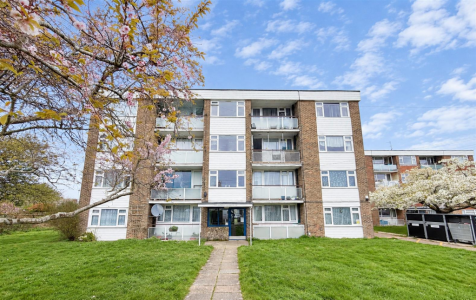 Fletching Road, Eastbourne, BN22 9DX