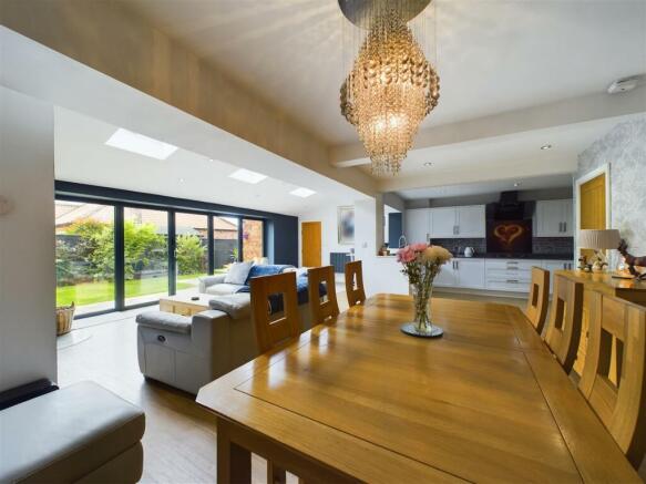 OPEN PLAN LIVING/ DINER WITH BI-FOLD DOORS