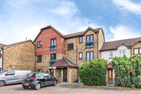 Castilian Mews, Shaw, Swindon