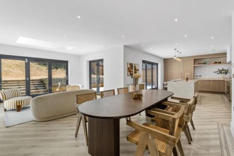 Rockfield Road, Oxted, RH8