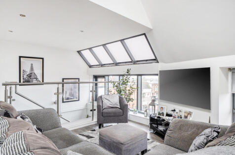 Rose Street, Wokingham, Berkshire, RG40