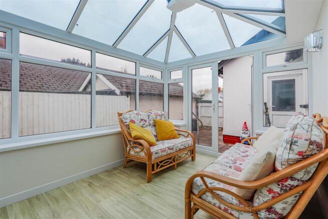 Westward Rise, Barry photo 2