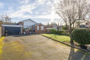 36, Mountbatten Close, Bury BL9 8PU