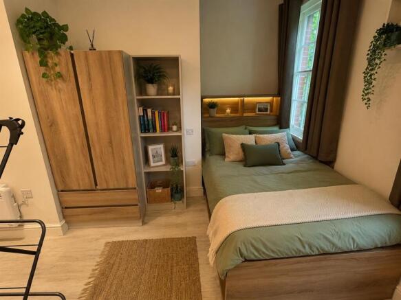 dressed bedroom .jpg