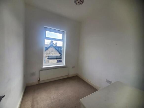 2 bed Terraced to rent Image 8