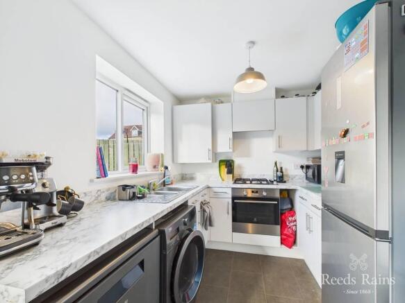 3 bed Semi-Detached for sale Image 4