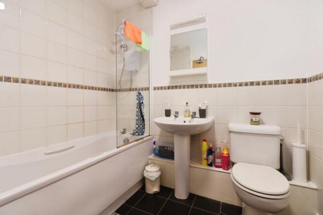 2 bed Apartment for sale Image 10