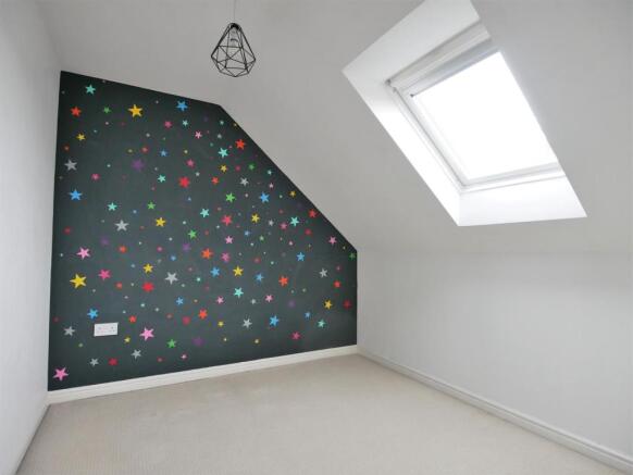 bedroom 3.JPG