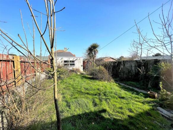 rear garden 2.jpg