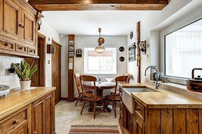 KITCHEN/DINER