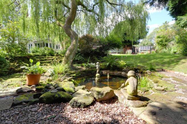 Garden Pond/Water Feature