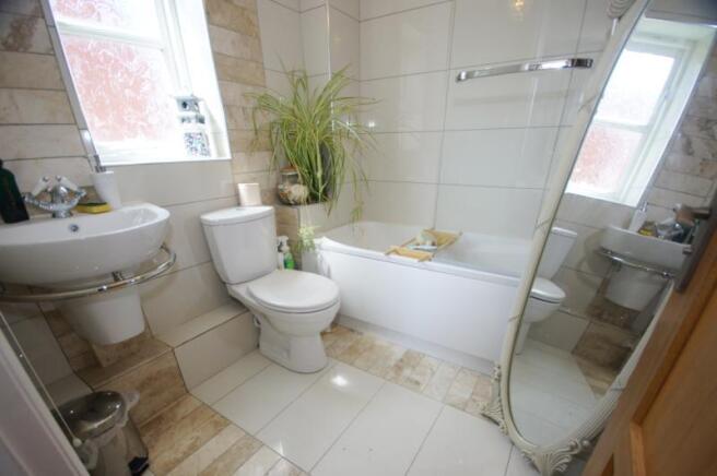 En Suite Bathroom