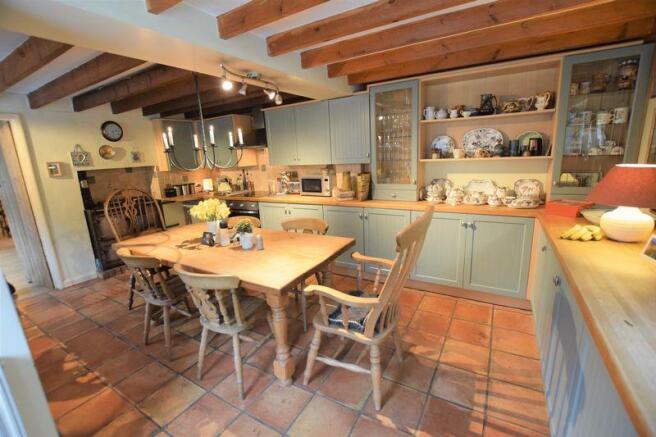 Kitchen/Breakf...