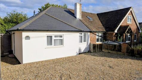Somerset Avenue, Bordon, Hampshire, GU35