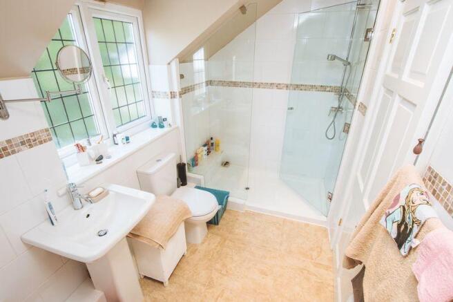 Bathroom (shower)