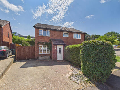 Lancaster Close, Bursledon Green