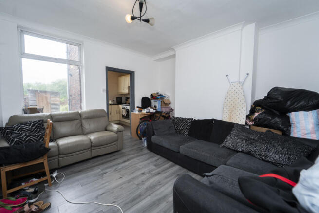 Derby Road, Birdholme, Derbyshire photo 4