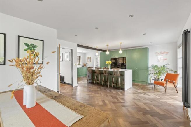 Living & Dining Kitchen