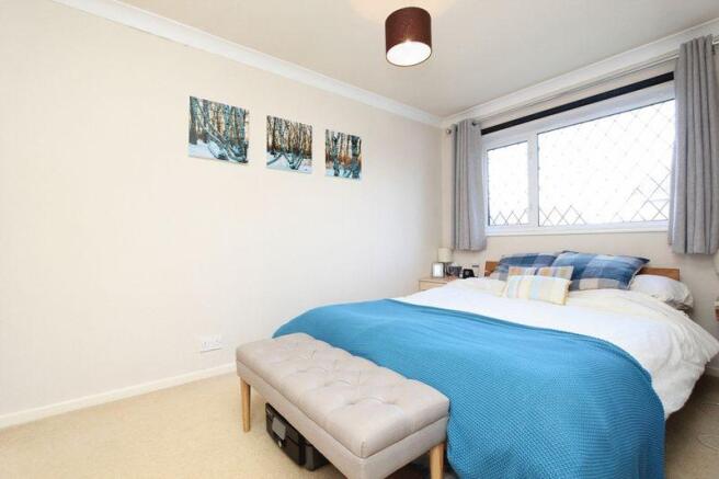 Bed 2 p