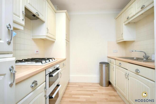 2 bed Apartment for sale Image 5