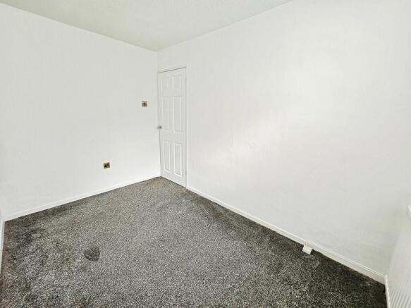 4 bed Terraced to rent Image 9