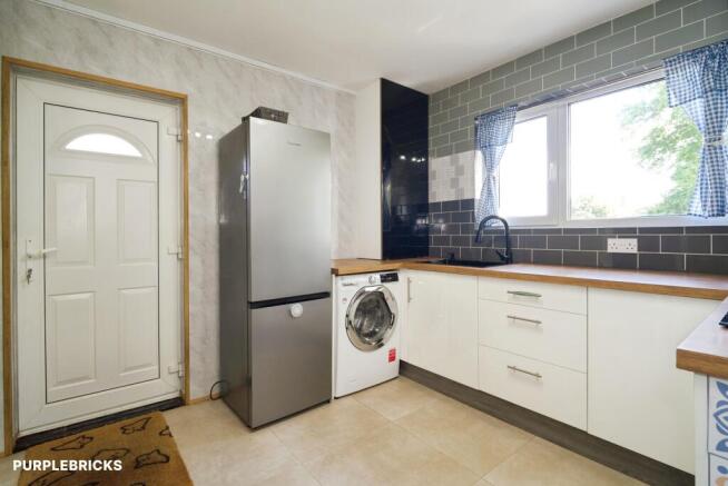 2 bed Semi-Detached for sale Image 7
