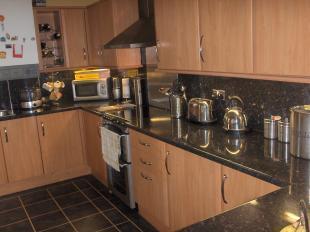 Dining kitchen